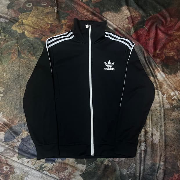 아디다스 빈티지 유로파 삼선 블랙바람막이져 110