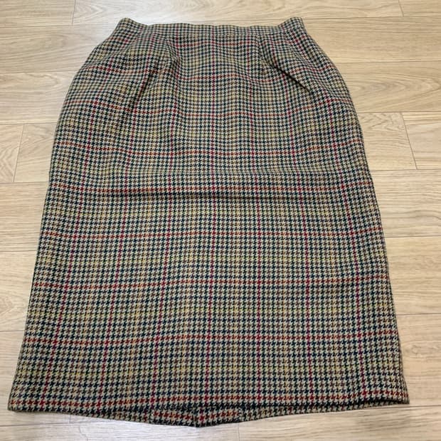 11/28]Burberry 버버리 하운드투스 체크 울 H라인 스커트