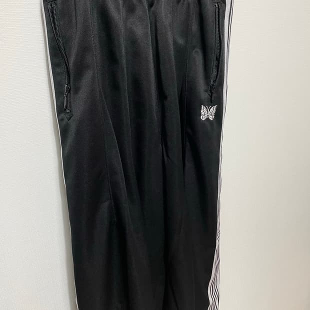 니들스 트랙팬츠 hd 검흰 S사이즈
