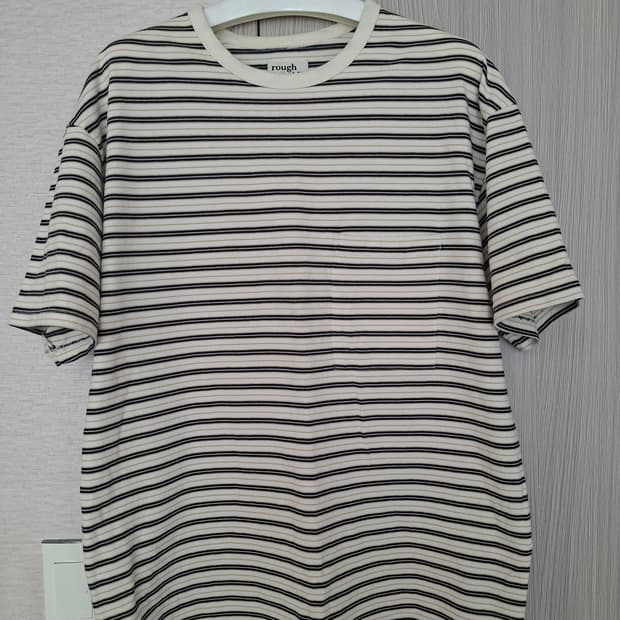 러프사이드 멀티 스트라이프 반팔 네이비 1사이즈 