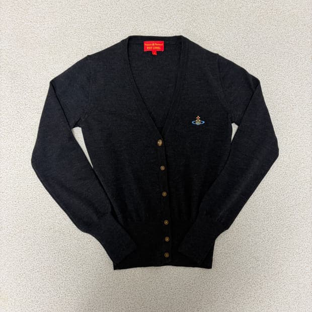 비비안웨스트우드 레드라벨 ORB로고 브이넥 울 가디건