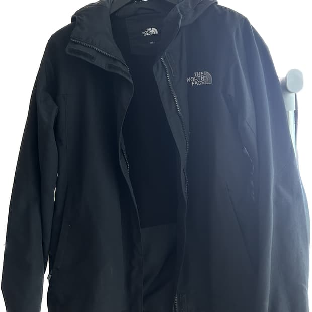 노스페이스 블랙 바람막이