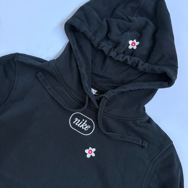 나이키 플라워 자수 후드티