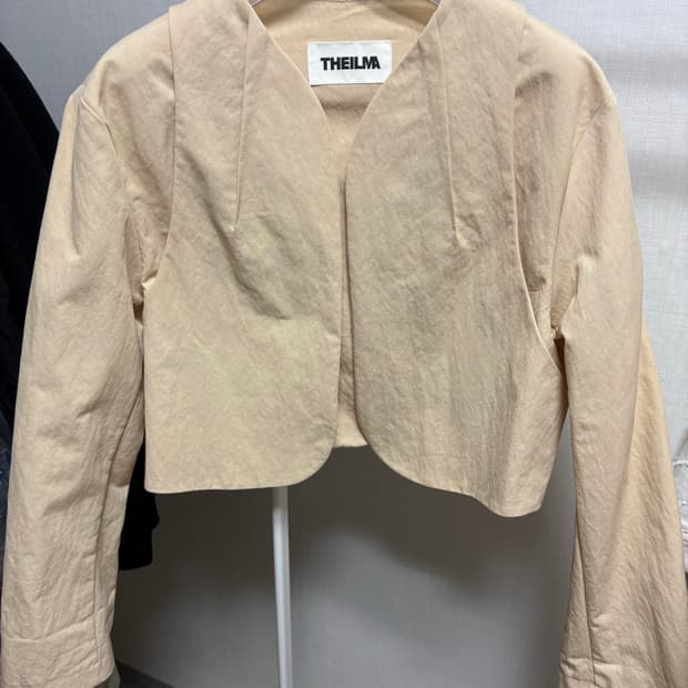 더일마 크롭자켓