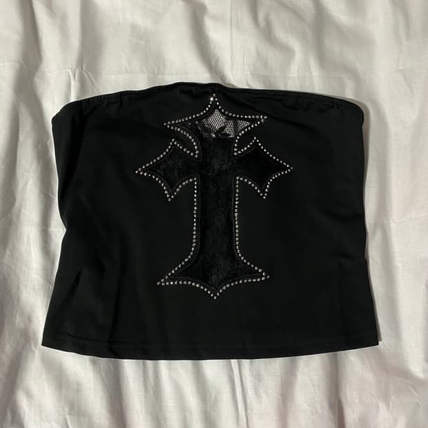 고딕 크로스 탑