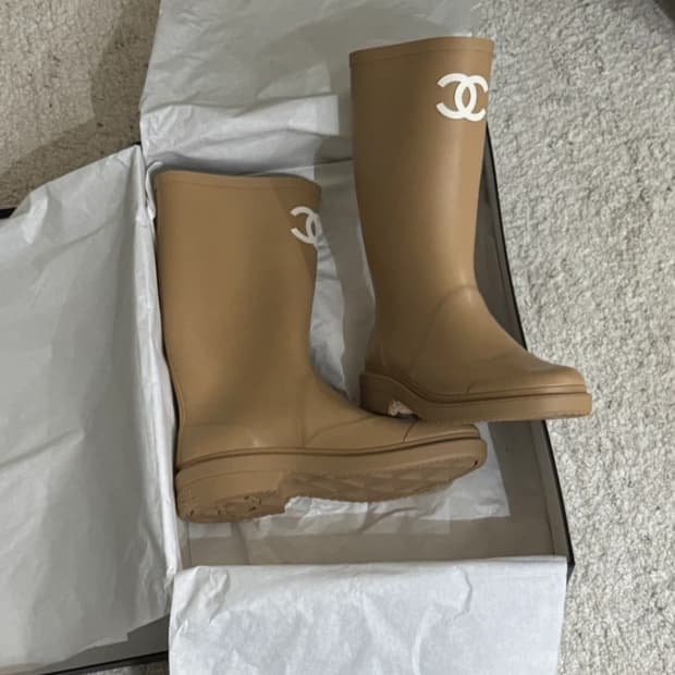 샤넬 레인부츠 러버부츠
