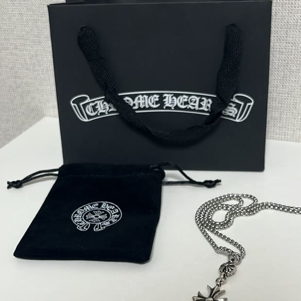 크롬하츠 원 볼 타이니 크로스 볼체인