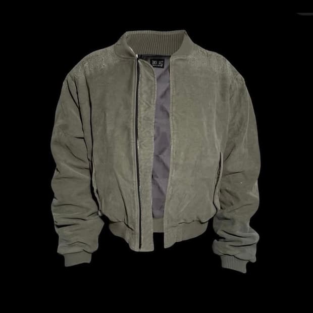 에모스텐스 클럽 몰스킨 봄버