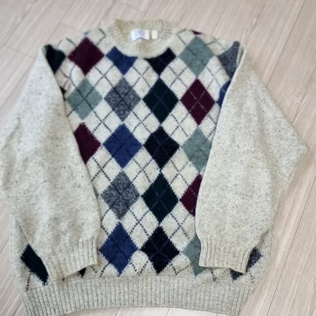 lg패션 제이프레스 빈티지 아가일 패턴 니트 스웨터(105)