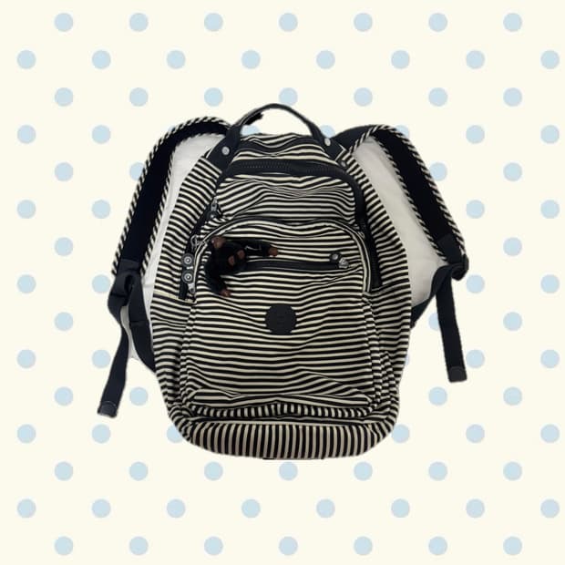 키플링 스트라이프 백팩 판매합니다!