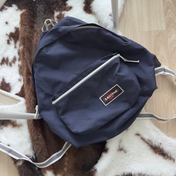 이스트팩 백팩