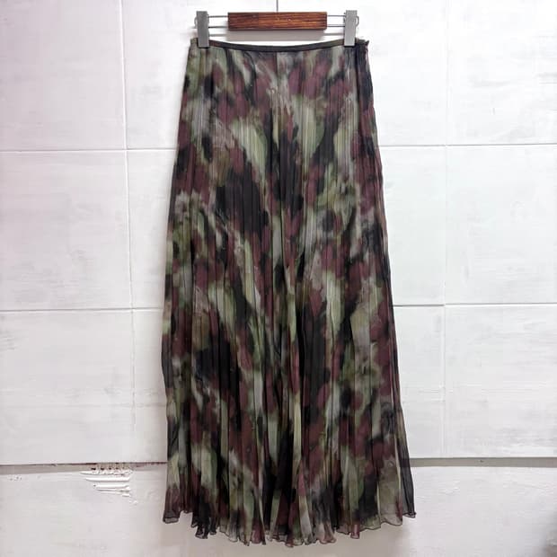 BASILE28 플리츠 패턴 롱 스커트 40