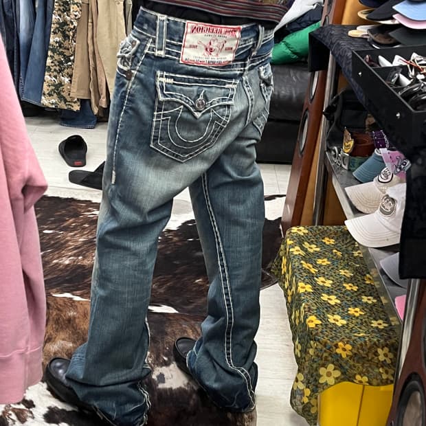TRUE RELIGION JOEY SUPER T (31)