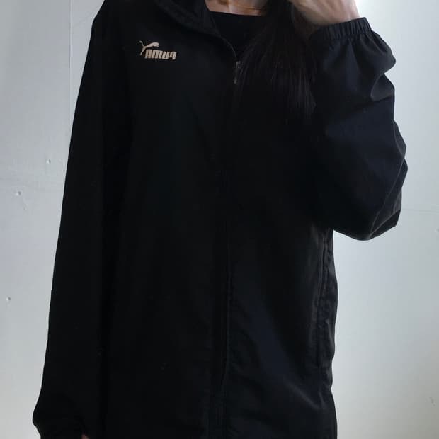 퓨마 가슴로고 후드 바람막이 자켓