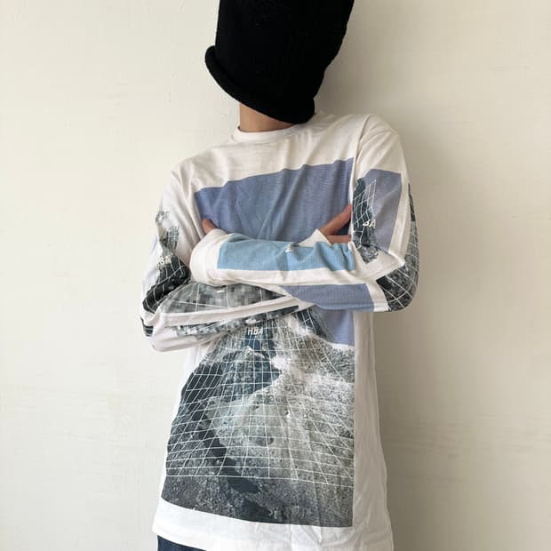 후드바이에어 3D 마운틴 그리드 롱슬리브