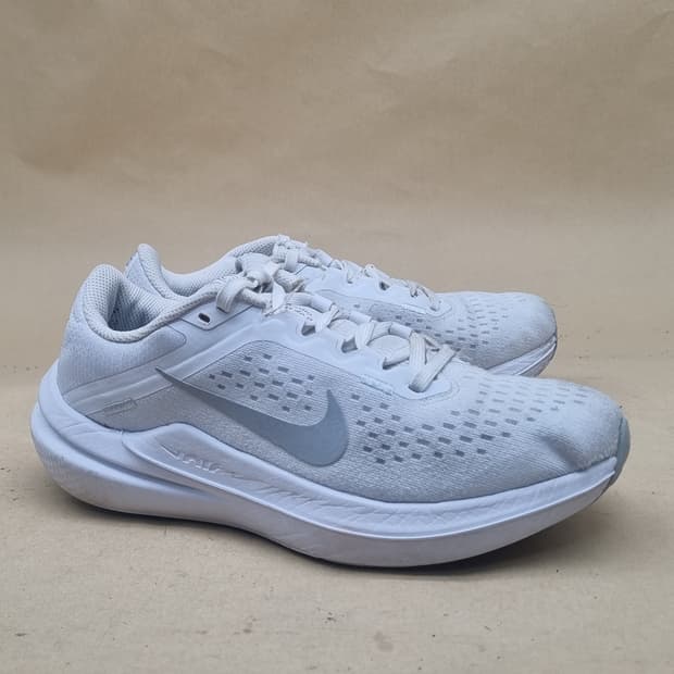 나이키 윈플로10 여성운동화230 