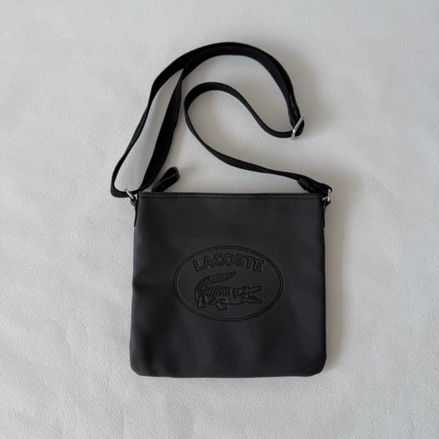 라코스테(LACOSTE) 크로스백