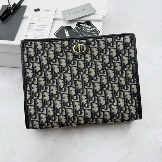 디올 오블리크 몽테인 30 클러치