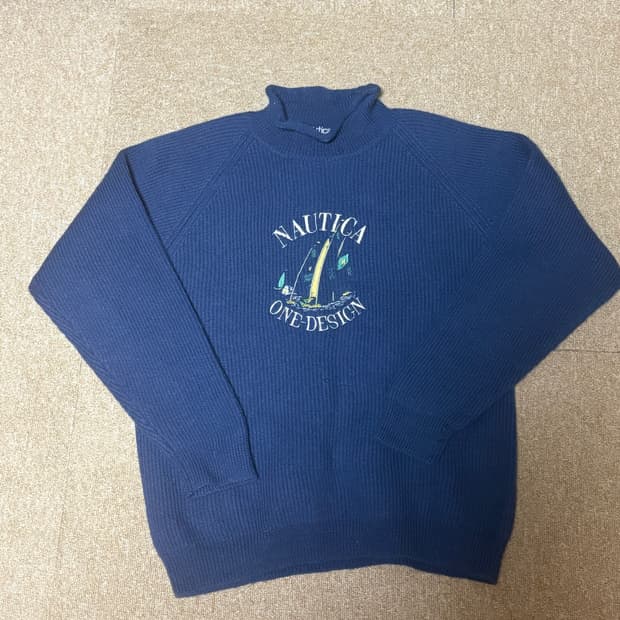 노티카 하프터틀넥 L