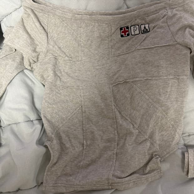 플리즈노팔로우 오프숄더 오트밀