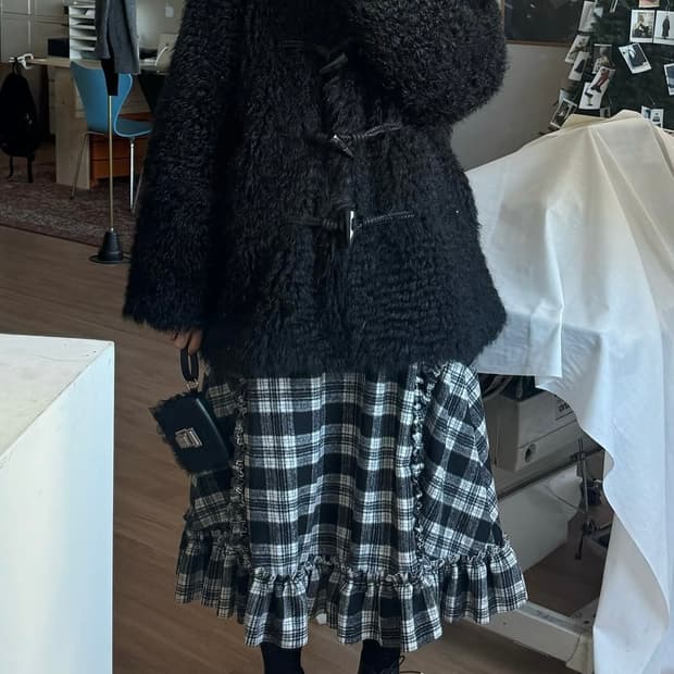 RUFFLE WOOL SKIRT - BLACK CHECK