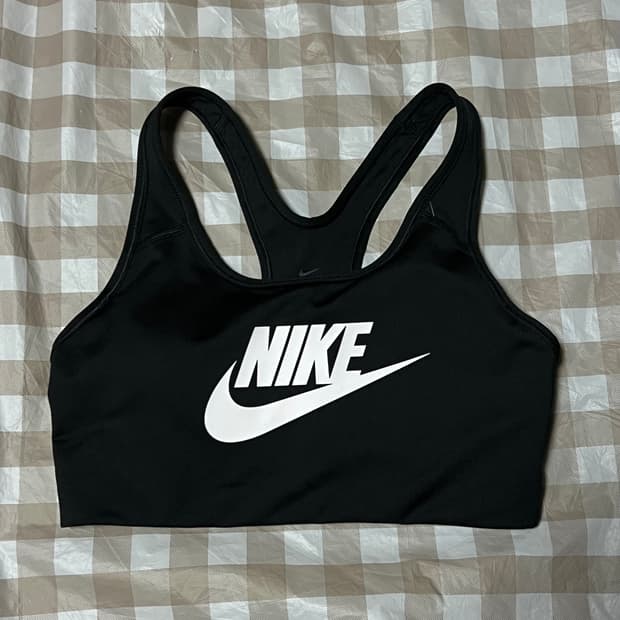 나이키 여성 스포츠브라 M 트레이닝복 운동복 여자의류