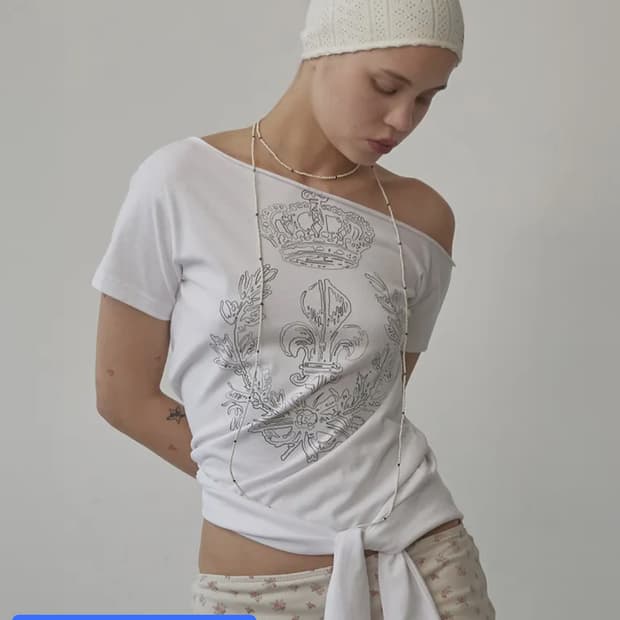 스컬프터 Chateau Shithole Tie Tee White