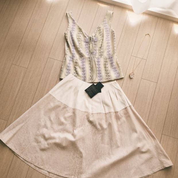 새상품] 클럽모나코(CLUB MONACO) 투톤 배색 A라인 스커트 (사
