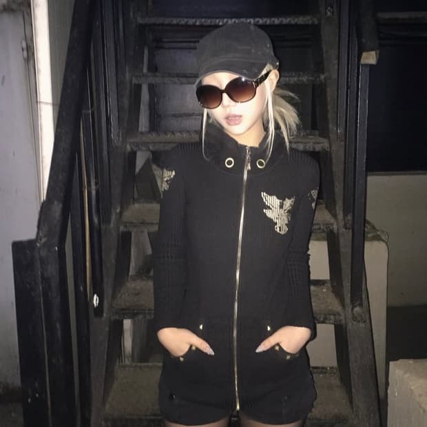 노드네피아 y2k 펀칭 니트 집업