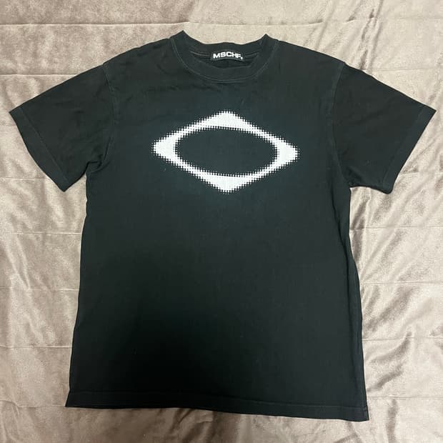 미스치프 롬버스 반팔티 