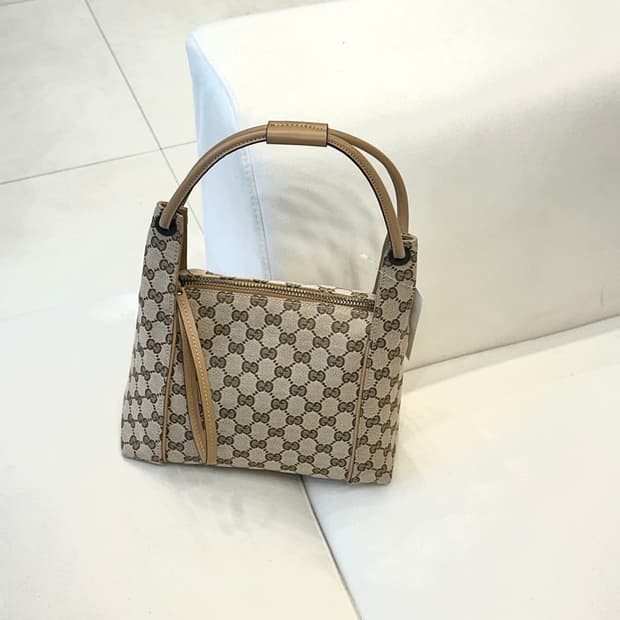 구찌 GG 캔버스 숄더백 (정품)