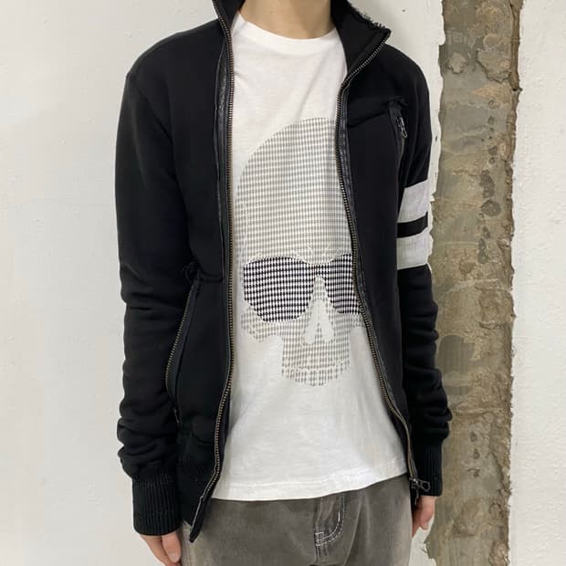 Francist_Mor.K.S. 디스트레스드 사선 집업