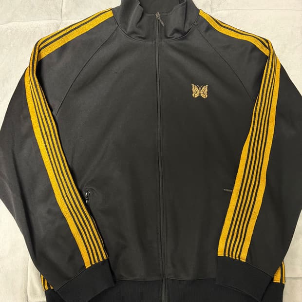 니들스 x BEAMS 폴리스무스 트랙자켓 블랙