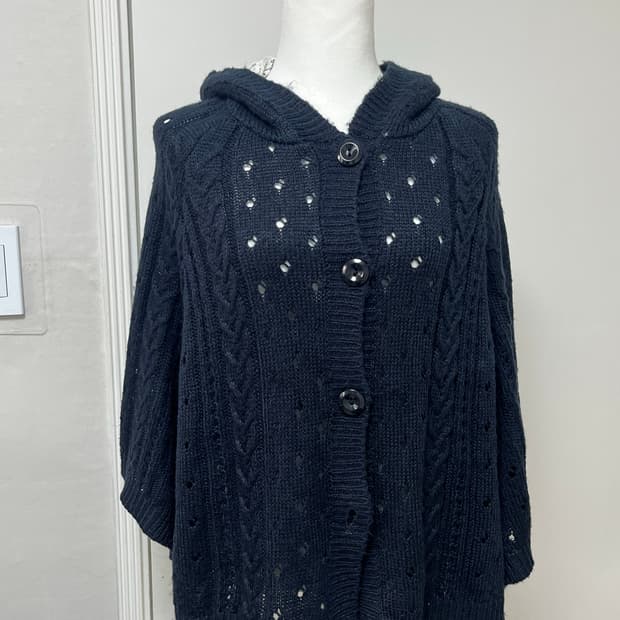 네이비색 니트 케이프