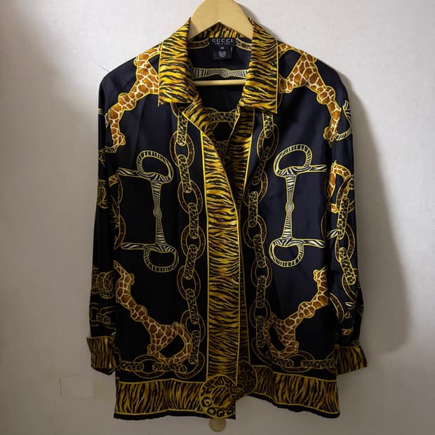 구찌 빈티지 애니멀 프린트 홀스빗 실크 GG커프스 셔츠 