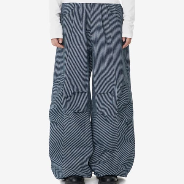 아캄 Knee Pin-tuck Stripe Denim Pants 블루