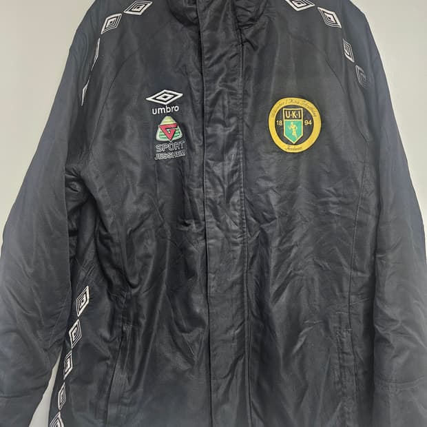 엄브로 UX-1 팀웨어 퀼팅 방한 자켓 (L사이즈)