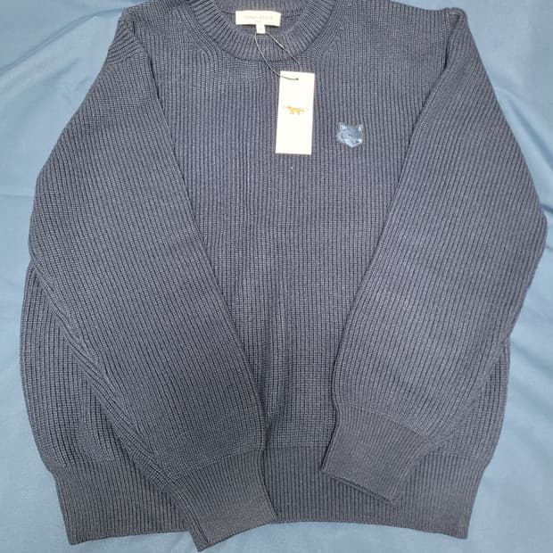 (새상품)메종키츠네  맨투맨 새상품 XL팝니다