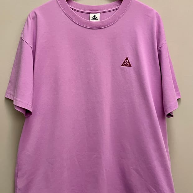 (XL)나이키 ACG LBR 자수 로고 반팔티셔츠 핑크 라벤더