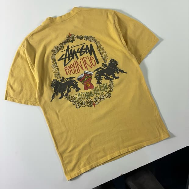 Stussy  스투시 feelin irie 라이언 머스타드 반팔티 