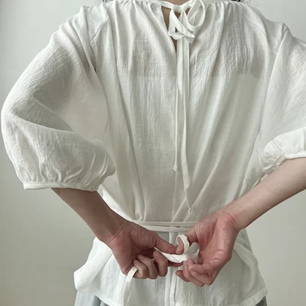 로컬맨션 back string wrinked blouse