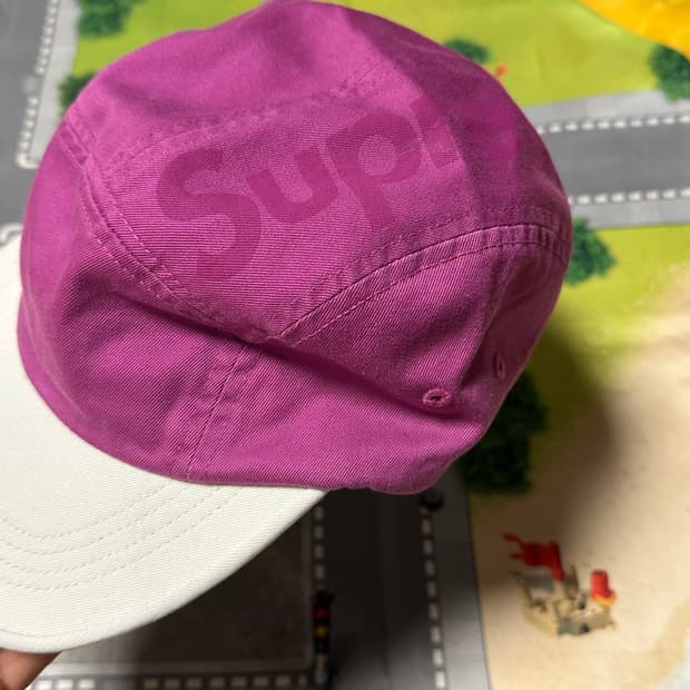 슈프림 투톤 트윌 탑 패널 캠프캡 마젠타  17ss
