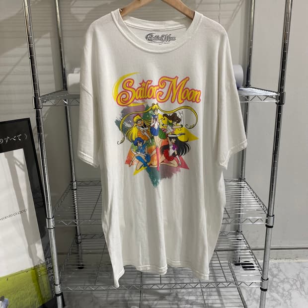 세일러문 오피셜 애니메이션 티셔츠