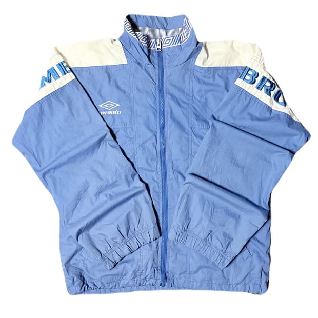 엄브로 바람막이