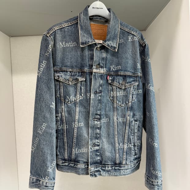 마뗑킴 리바이스 데님 자켓 M 팝니다