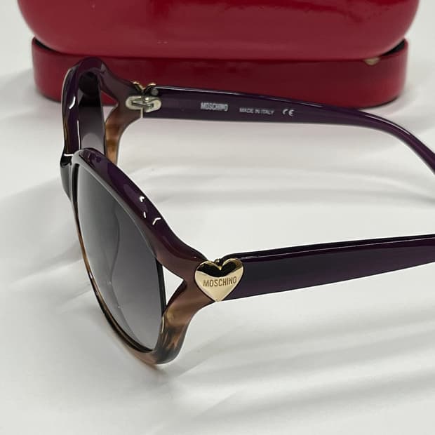 하트 포인트 MOSCHINO 모스키노 선글라스 (정품케이스 포함)