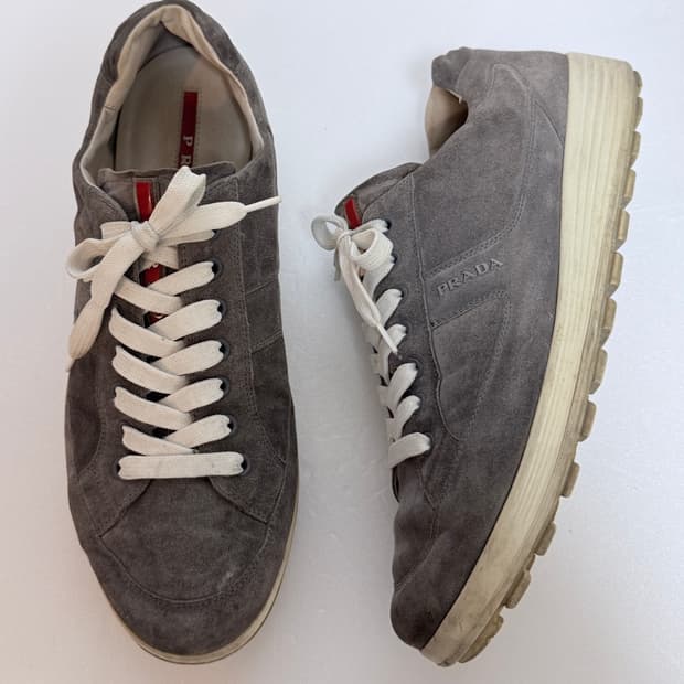 프라다(PRADA) 스웨이드 스니커즈 그레이 8.5 (265~270 추천
