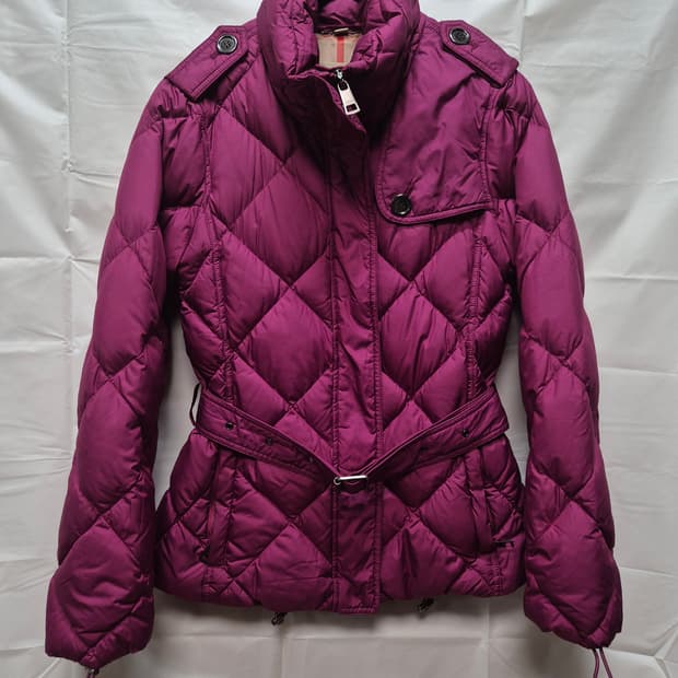 버버리 여성 벨티드 패딩 백화점판