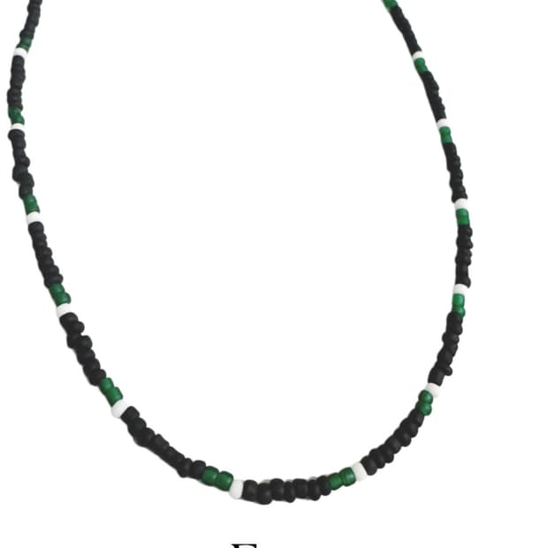 Ellavo green edge bead necklace