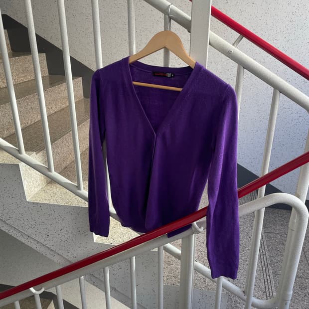 purple cardigan 